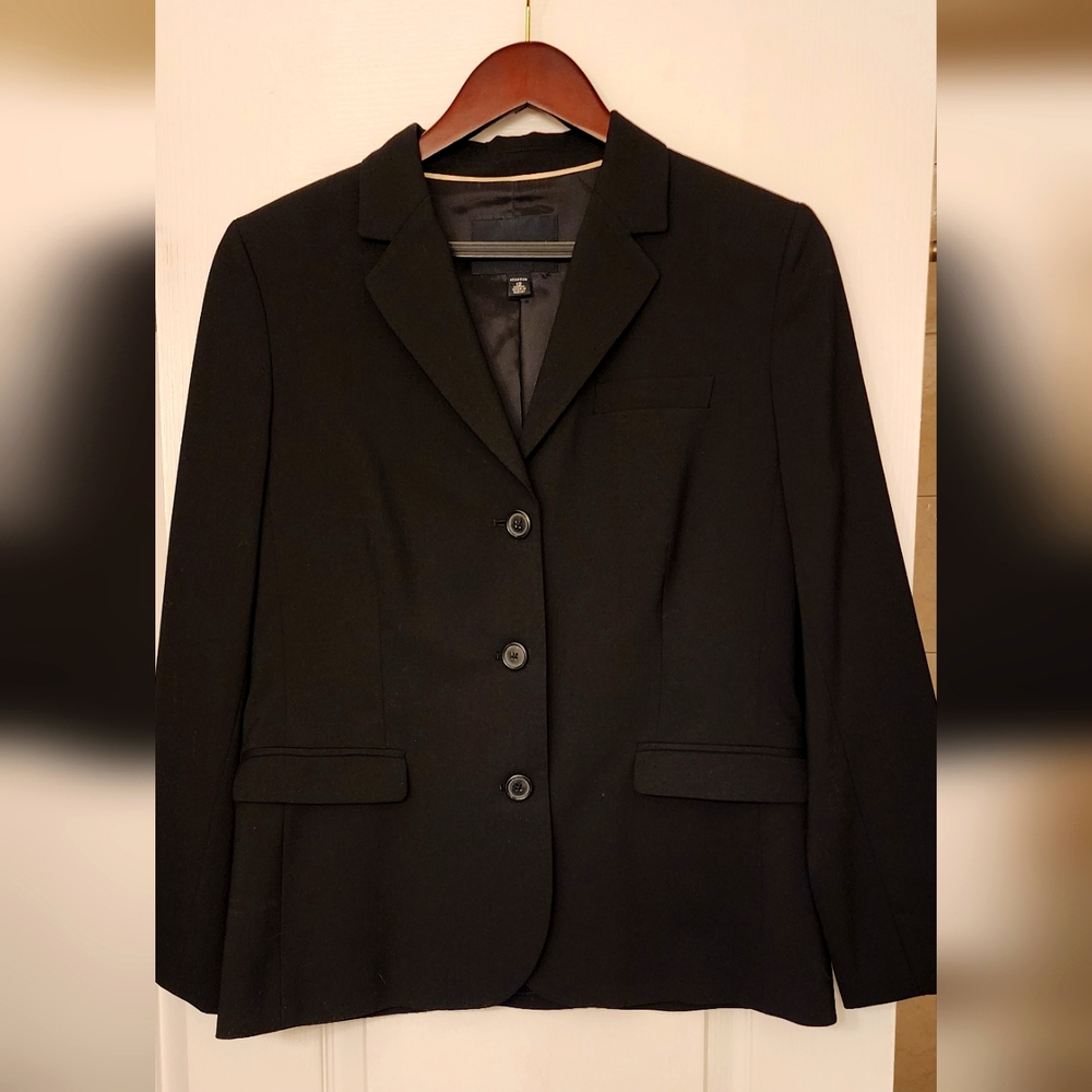 Banana Republic women's stretch blazer.